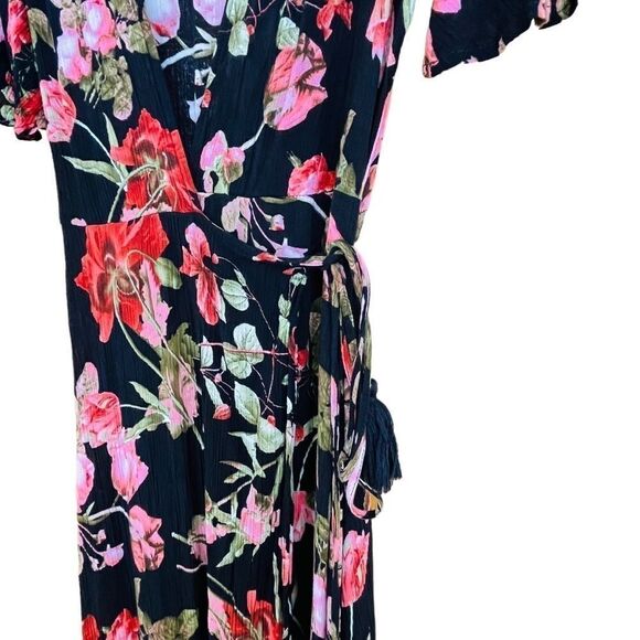 Cotton Candy LA High Low Wrap Dress In Floral Black Women’s Size M - Picture 4 of 8